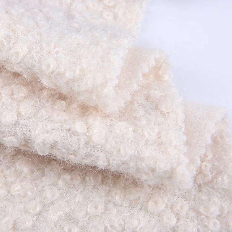 
China fabrics manufacturers 100 polyester fleece teddy fabric custom color 