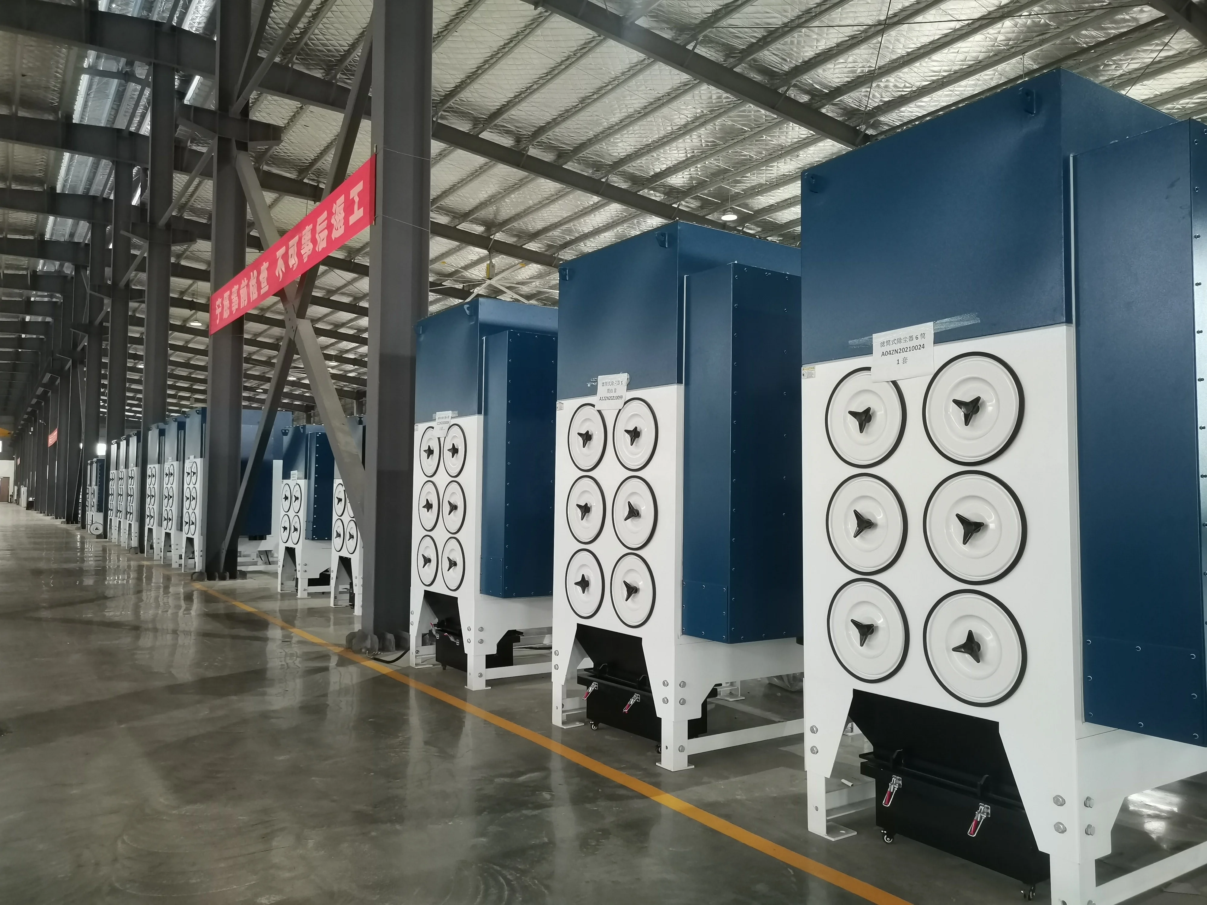 Cartridge Type Industrial Dust Collector specialized in Solving Indoor Industrial Dust Separation