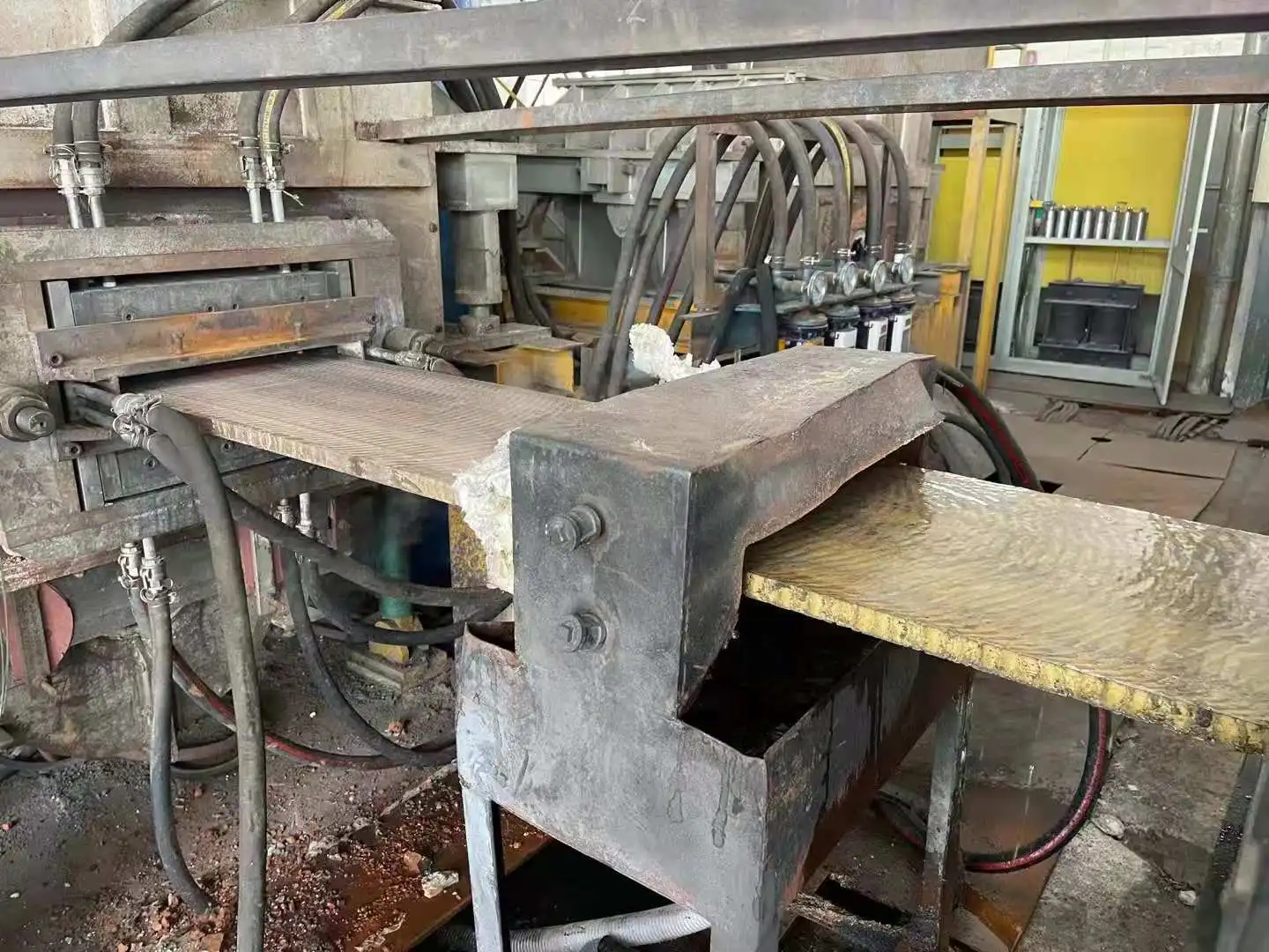 China Fabricate JIS CAC402(BC2) Plates Sheets Casting Tin Bronze Plate Tin Bronze Alloy Sheet Pressure And Wear Resistance