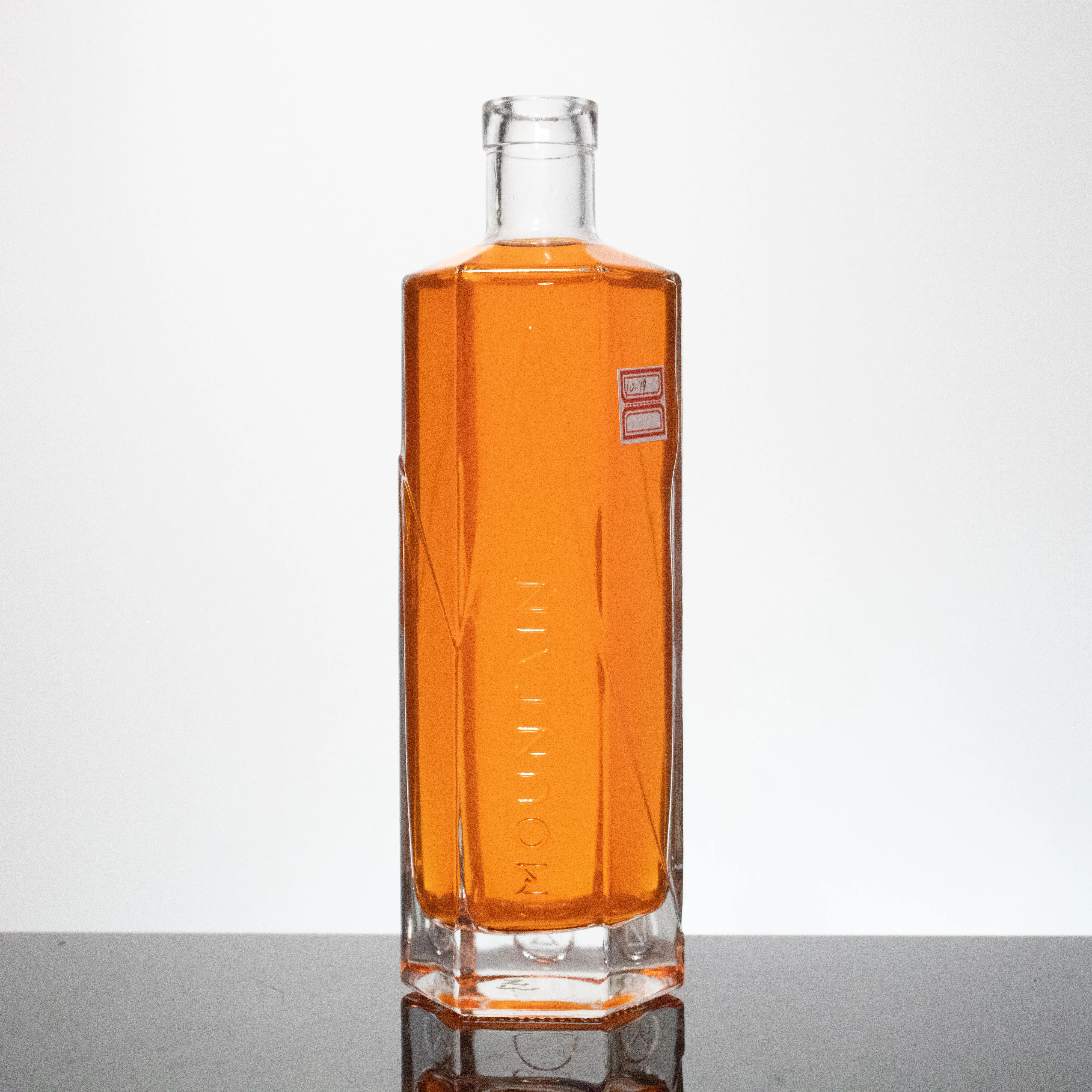 750ml color spraying vodka glass bottle new design round tequila whiskey gin rum brandy vodka spirit glass bottles