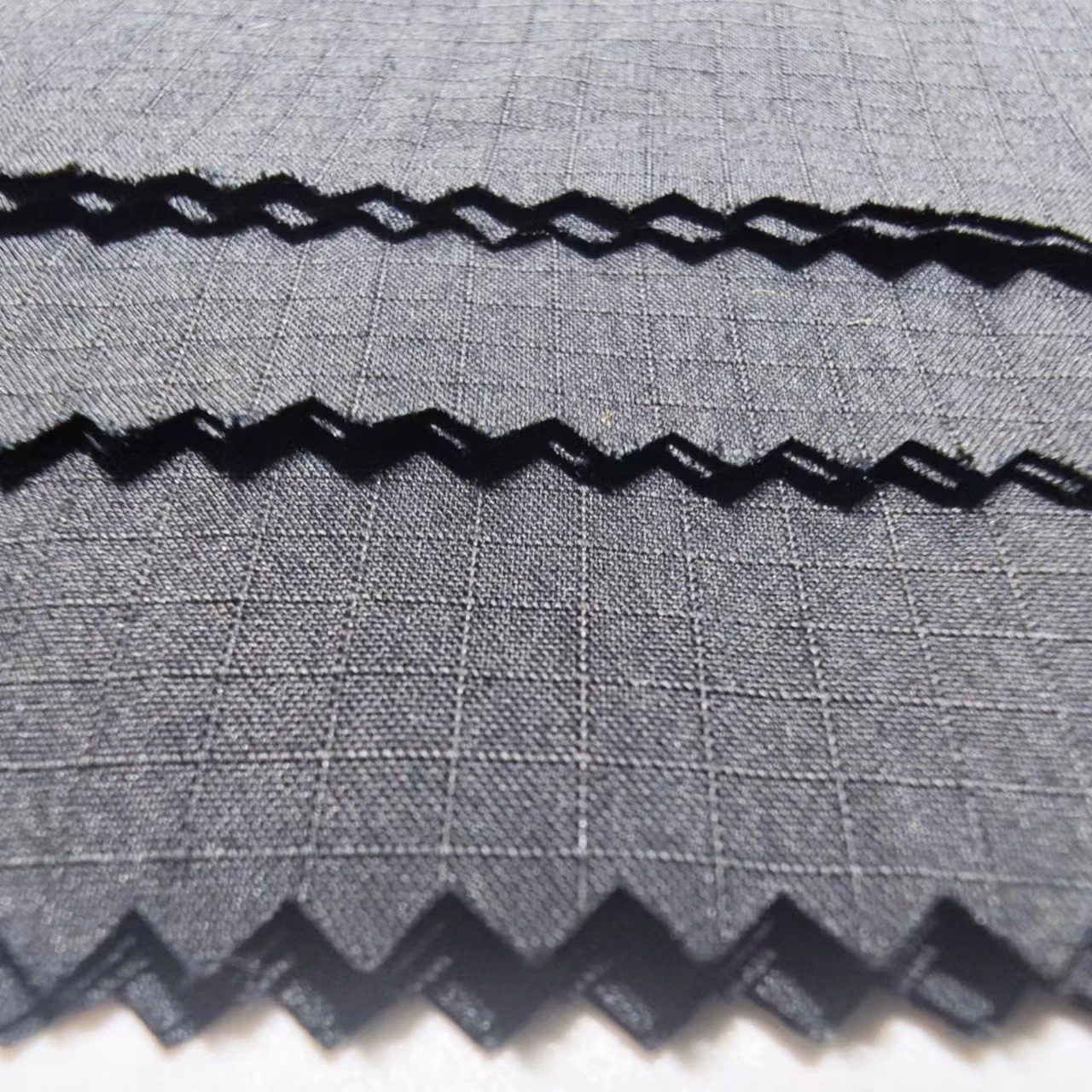 156GSM 70% COTTON 30% POLYAMIDE  COTTON NYLON RIPSTOP  4MM*4MM JACKET WINDBREAKER CLOTHING FABRIC