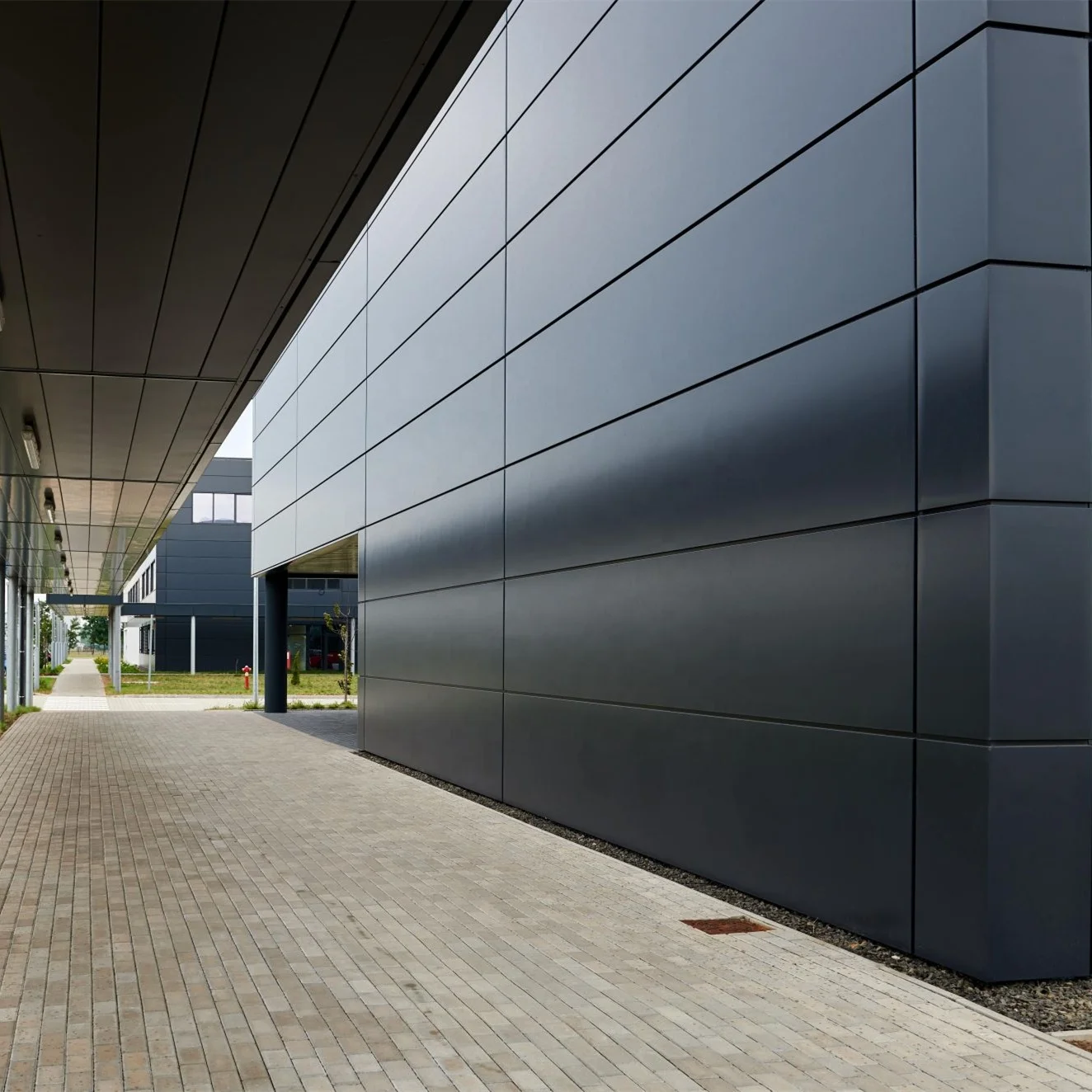 Customized 3mm 4mm alucobond aluminium composite panel et accessoires