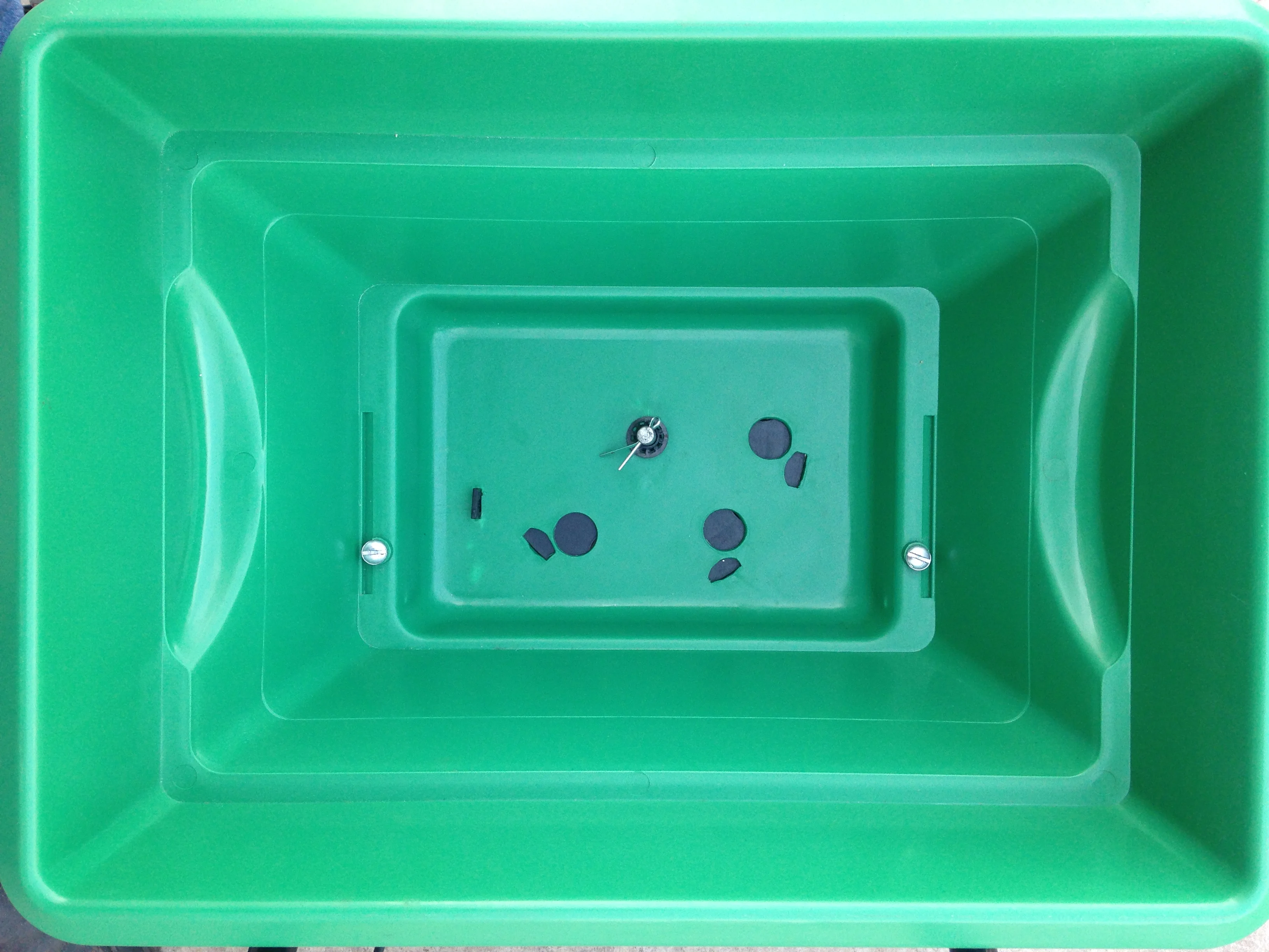 Green Walk Behind Fertilizer Spreader TC2027