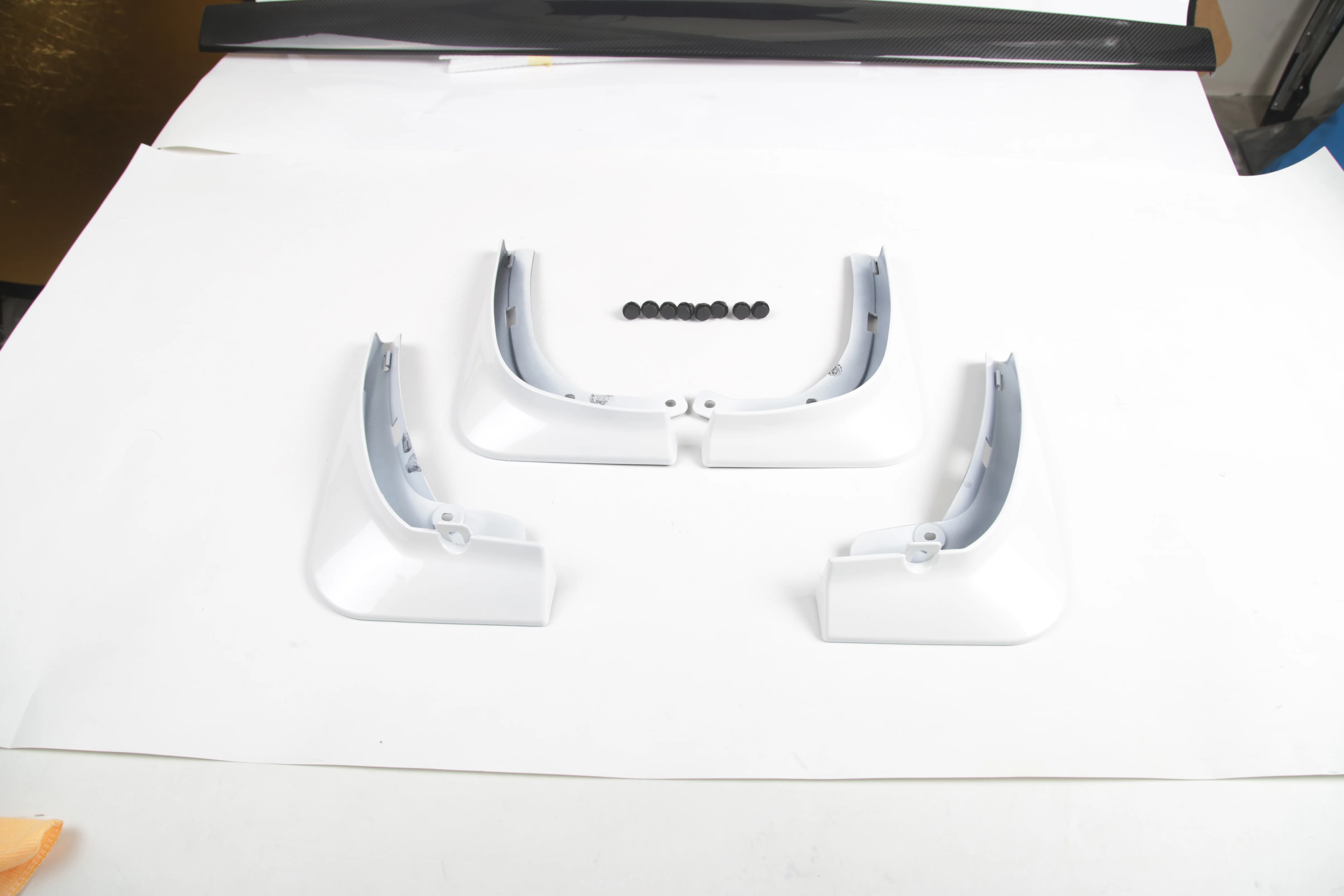 Fender car fender side panel original sand-blocking glue modification special accessories for teslamodel3/Y/X/S