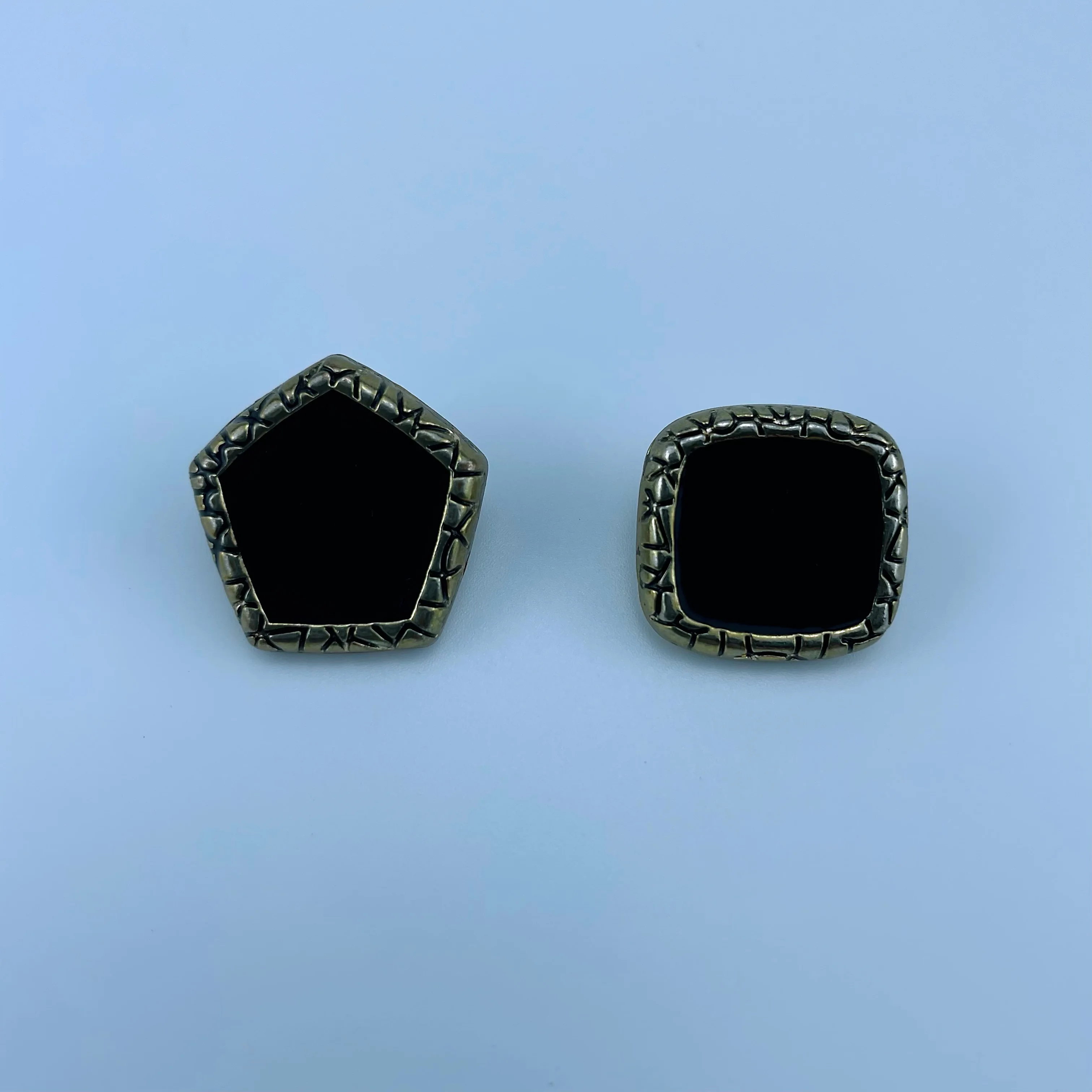 Wholesale High Quality Customized Metal alloy brass sewing fancy Shirt Suit Buttons for dress garments