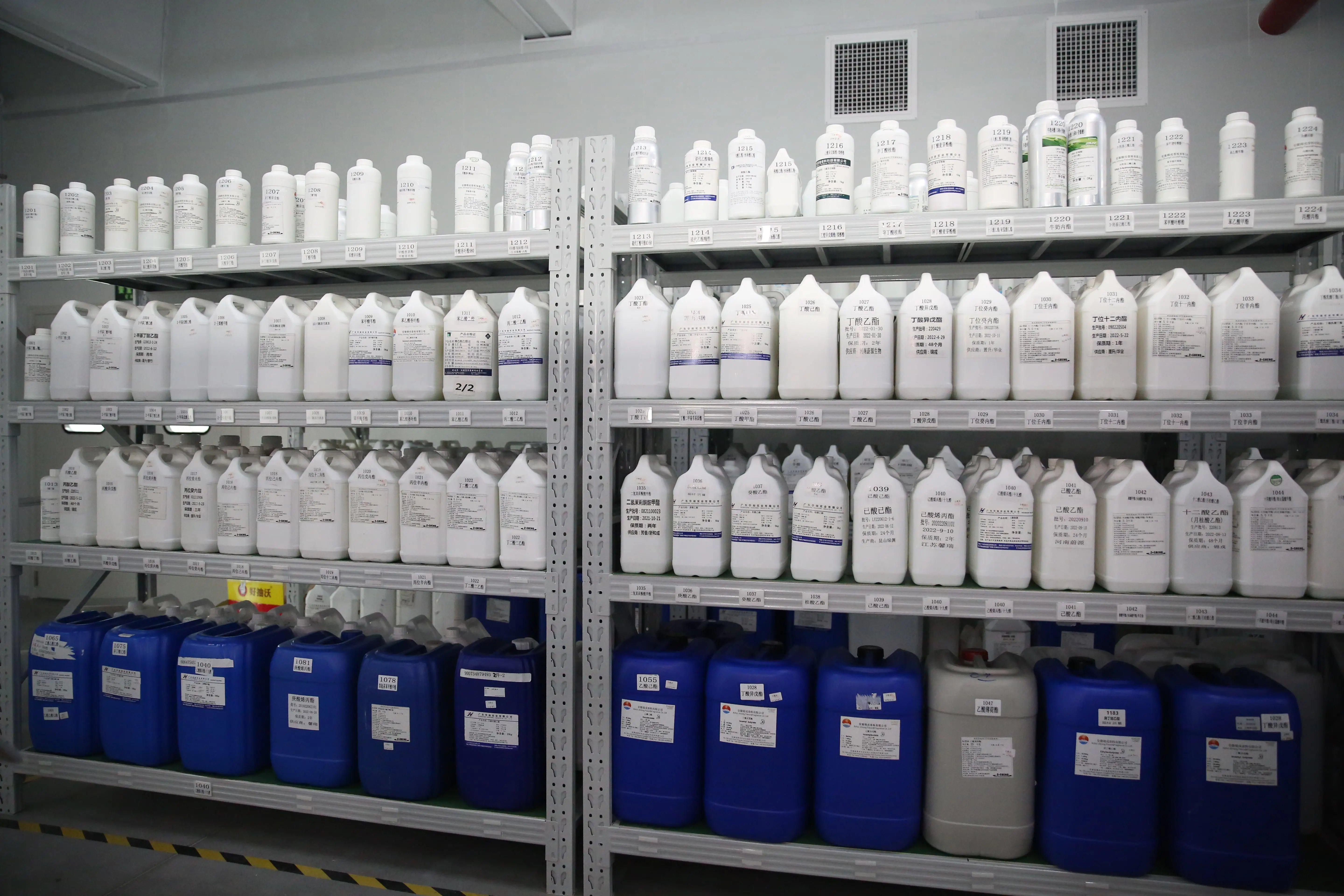 Kumquat High Concentrated Fruit Cake Syrup Industrial Tobacco Flavored Food Grade Essence Factory Wholesale Flavor Fragrance