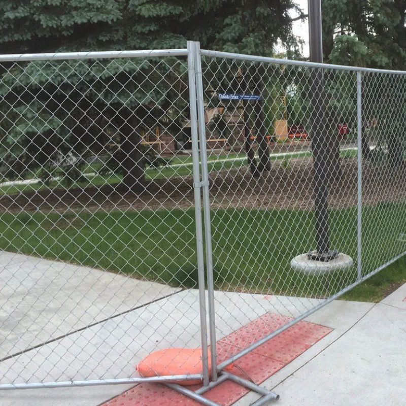 Portable galvanized iron chain link temporary fence panel