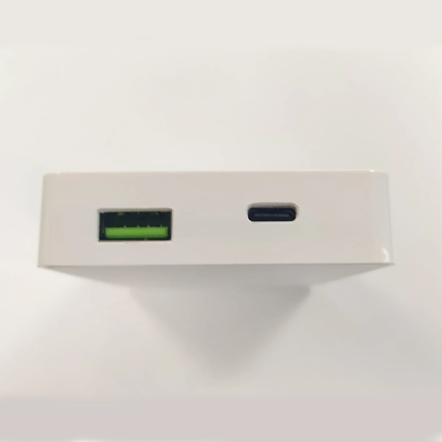 Новое поступление 2020 65 Вт PD USB Type C Сетевое зарядное устройство с несколькими портами для Macbook