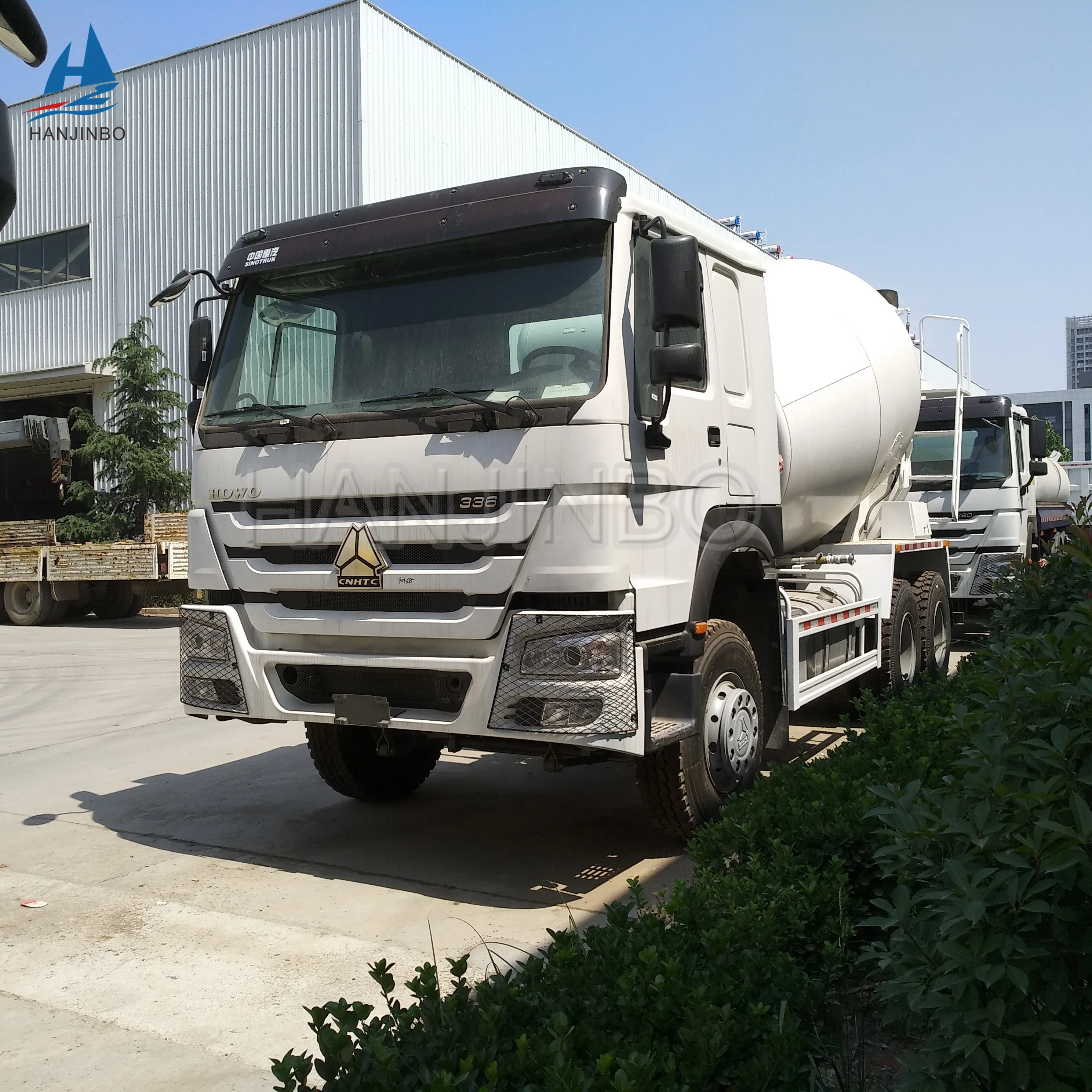  Sinotruk Howo Автопогрузчик Автобетоносмеситель с