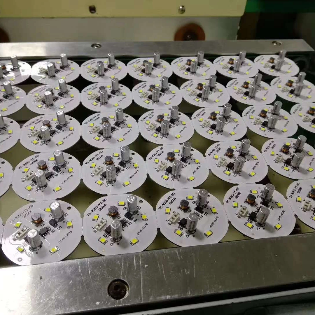 Green lighting design pcb smd led chip solar panel light smt mounter equipment