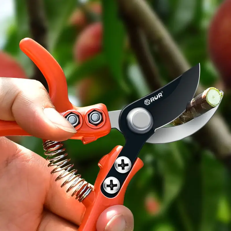 Horticultural and floral arrangements Picking scissors,Garden tools,Portable lock, easy to use,  Storage safety.