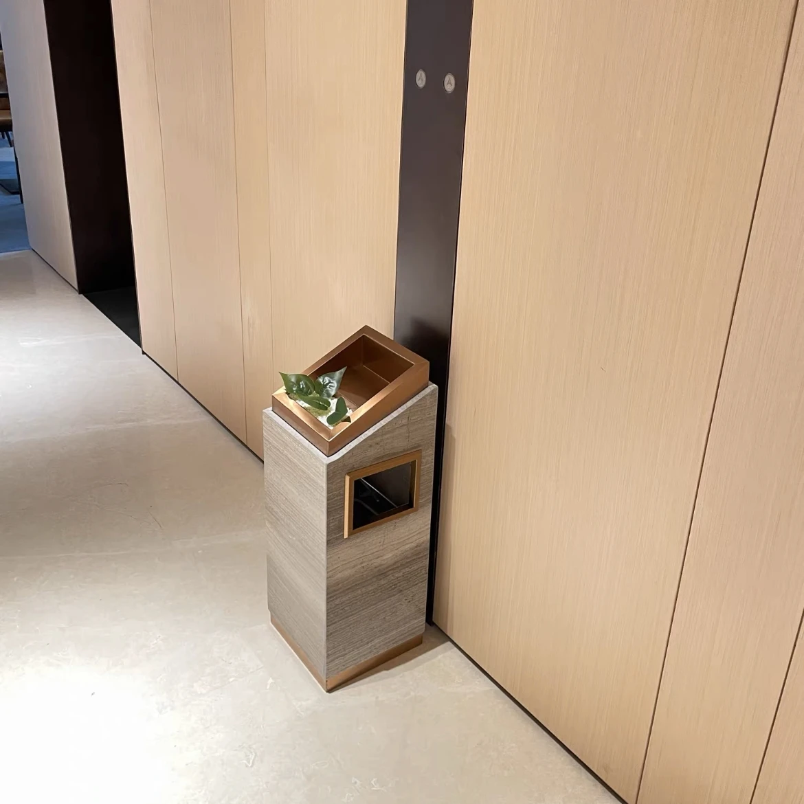 Hotel lobby trash can with ashtray marble stainless steel high-grade trash can