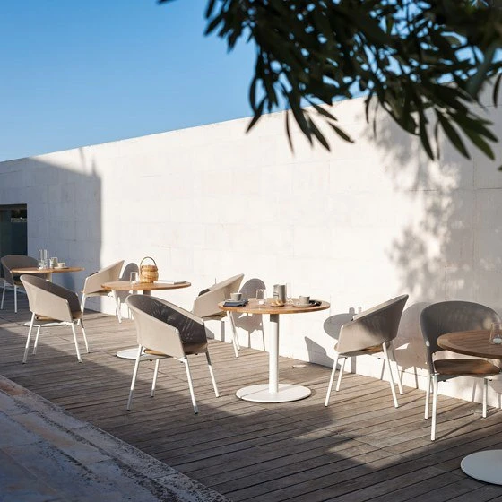 Factory direct  modern  woven bistro chairs rattan french bistro cafe chairs