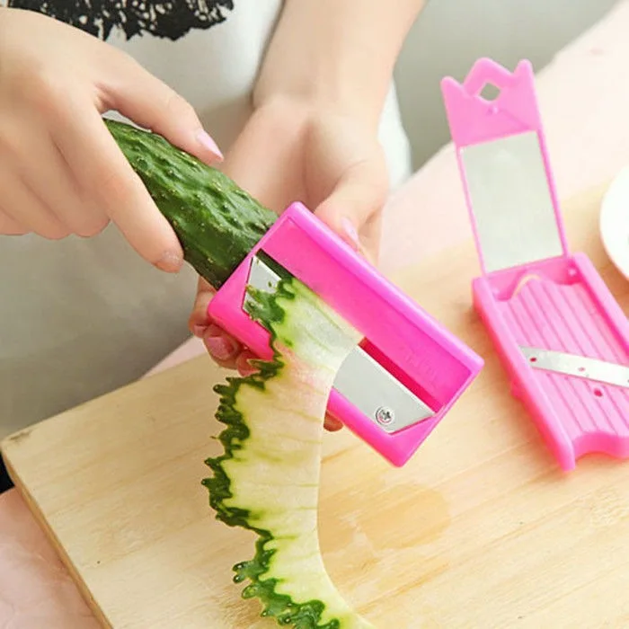 Cucumber Beauty Slicer with mirror Detachable fruit peeler Cucumber slicer Hand handy facial mask