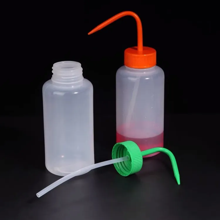 Plastic 250ml 500ml washing bottle with graduation scale with pink blue white color