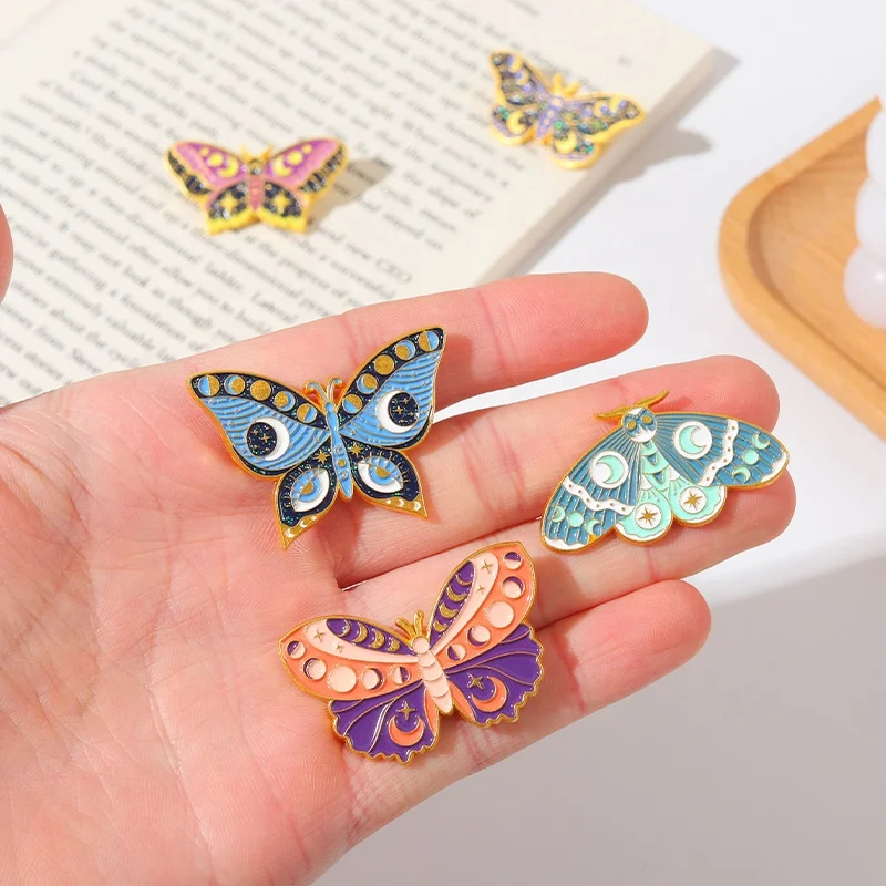 Amazon Hot Sale Butterfly Moth Enamel Pin Factory Wholesale Metal Badge Brooch Pins For Backpacks Jeans Bag Accessories Gift
