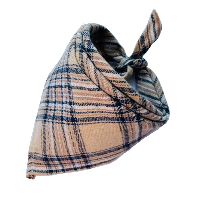 Wholesale low price personalized triangle plaid adjustable tartan dog pet bandana