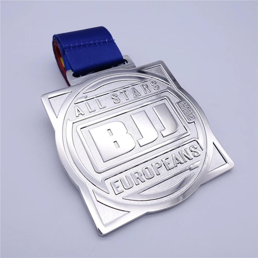 Zhongshan Factory Professional Customized Metal Marathon Sports Award Medallion Karate Running Soccer Trophy Gold Medal