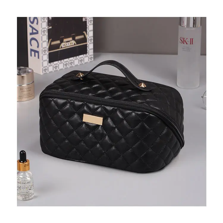 Large Capacity PU Makeup Bag with Handle Makeup Artist Bag Professional Cosmetic Pouch Travel Storage checkered bag