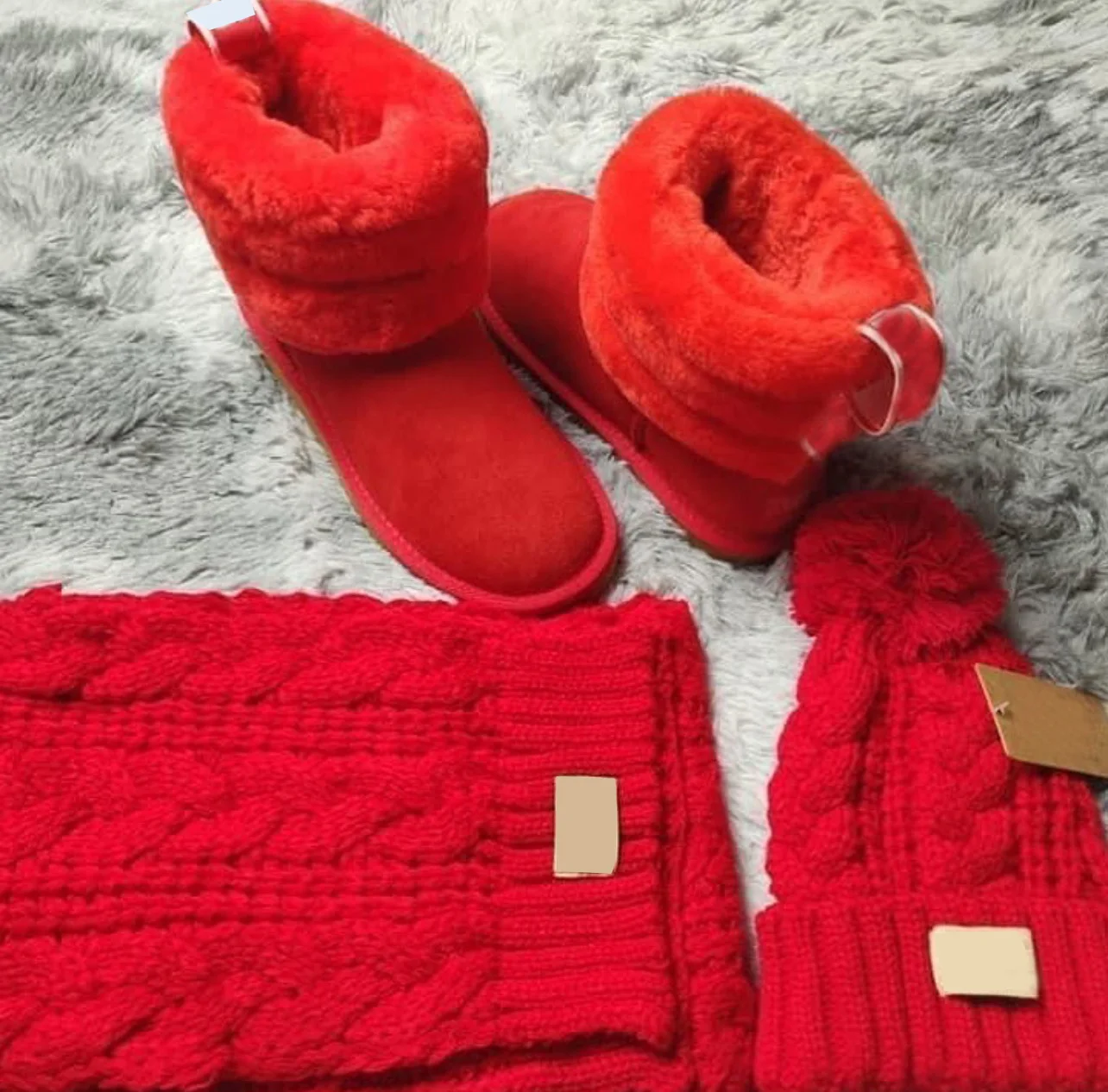 Factory ready to ship furry fur women adults designer snow boots winter hat and scarf set