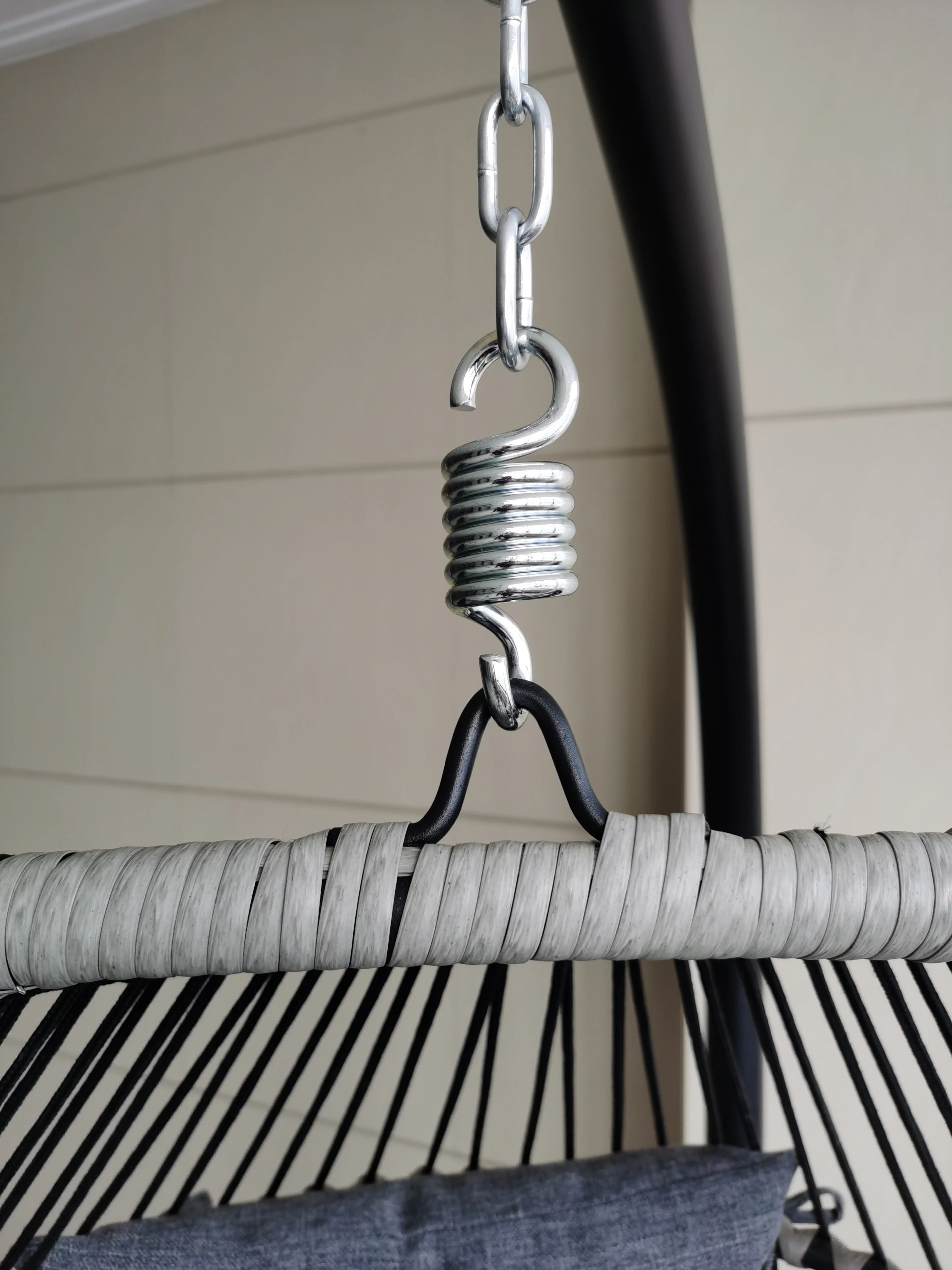 Water Drop Oval Shape Hanging Weave Swing Chair Outdoor Leisure Patio Garden Courtyard Rattan Chairs