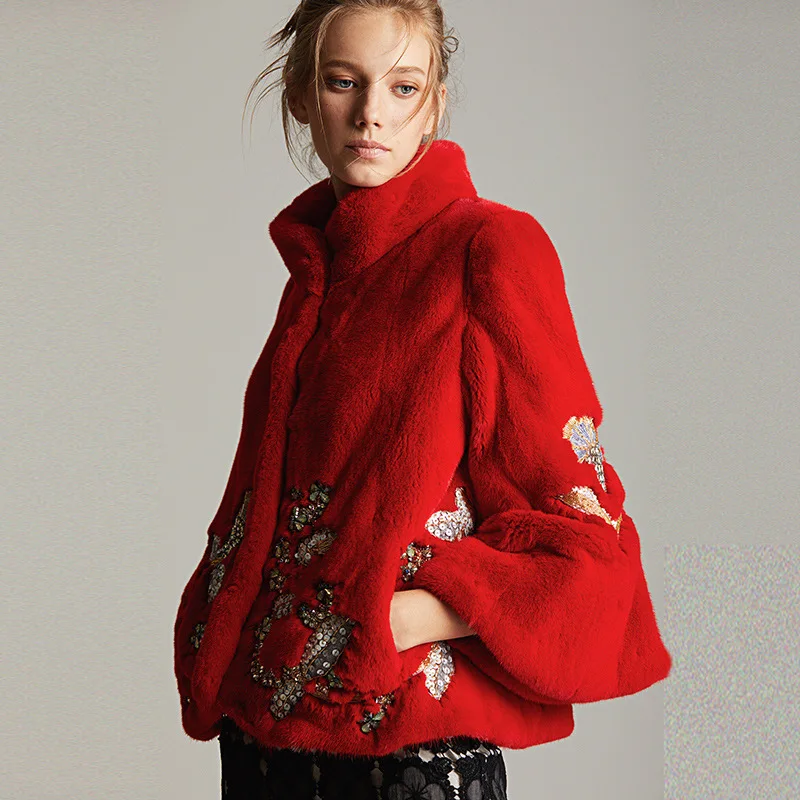 
2021 Europe Royal Luxury All Mink Real Fur Coat Women Short Style 100% Mink Furry Jackets with Beading Design 