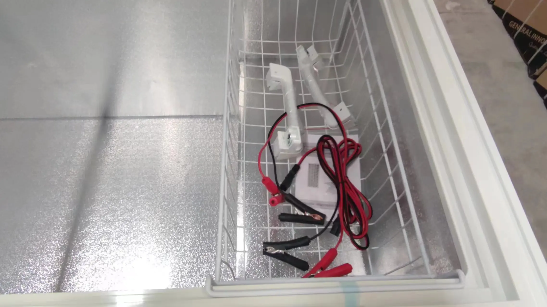 big size deep freezer chest type freezer 1280L AC/DC solar power freezer with solar panel kit