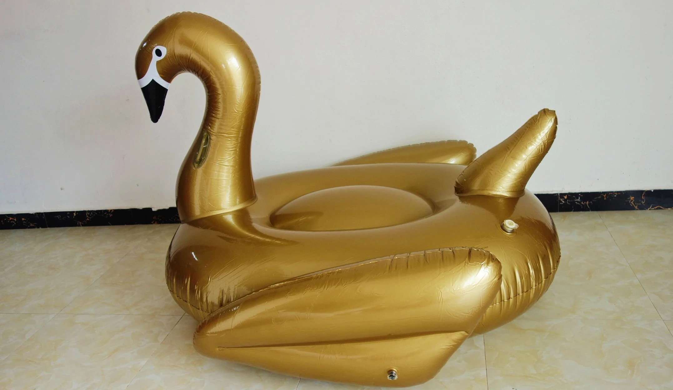 Stock 0.3mm swan inflatable pool floats for adults high quality inflatable swan gold swan pool floats