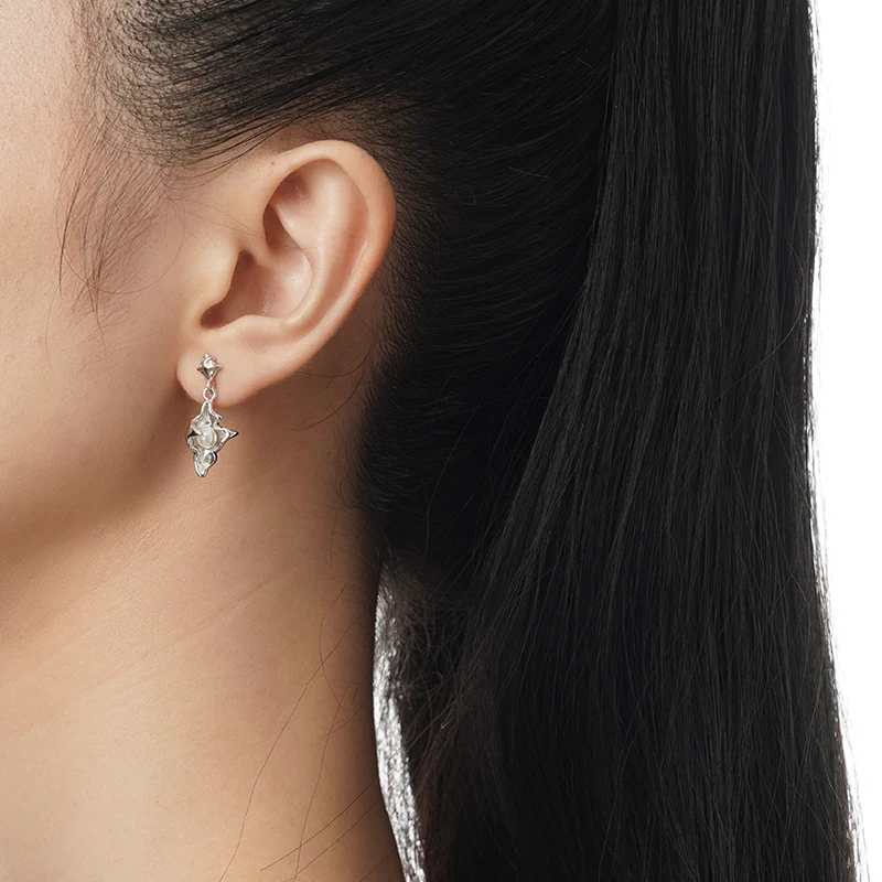 Icebela S925 Sterling Silver Irregularity Retro Leaf Drop Geometric Bump Surface Texture Pearl Earrings