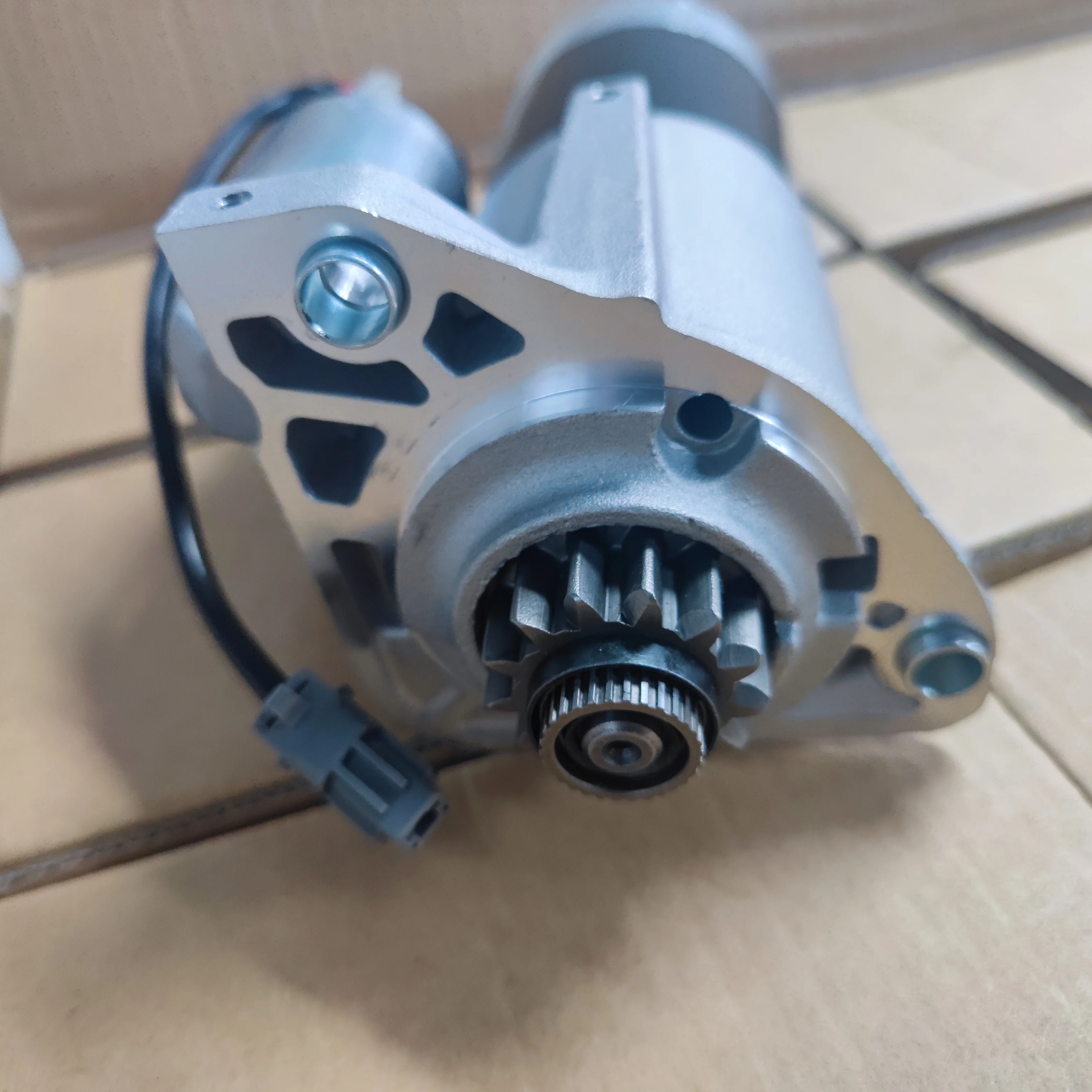 Haoxiang 17942 Auto Parts Starter Motor for 2019-2005 NIS-san Frontier 12-05 Pathfinder 15-05 Xterra /12-09 Suz-uki