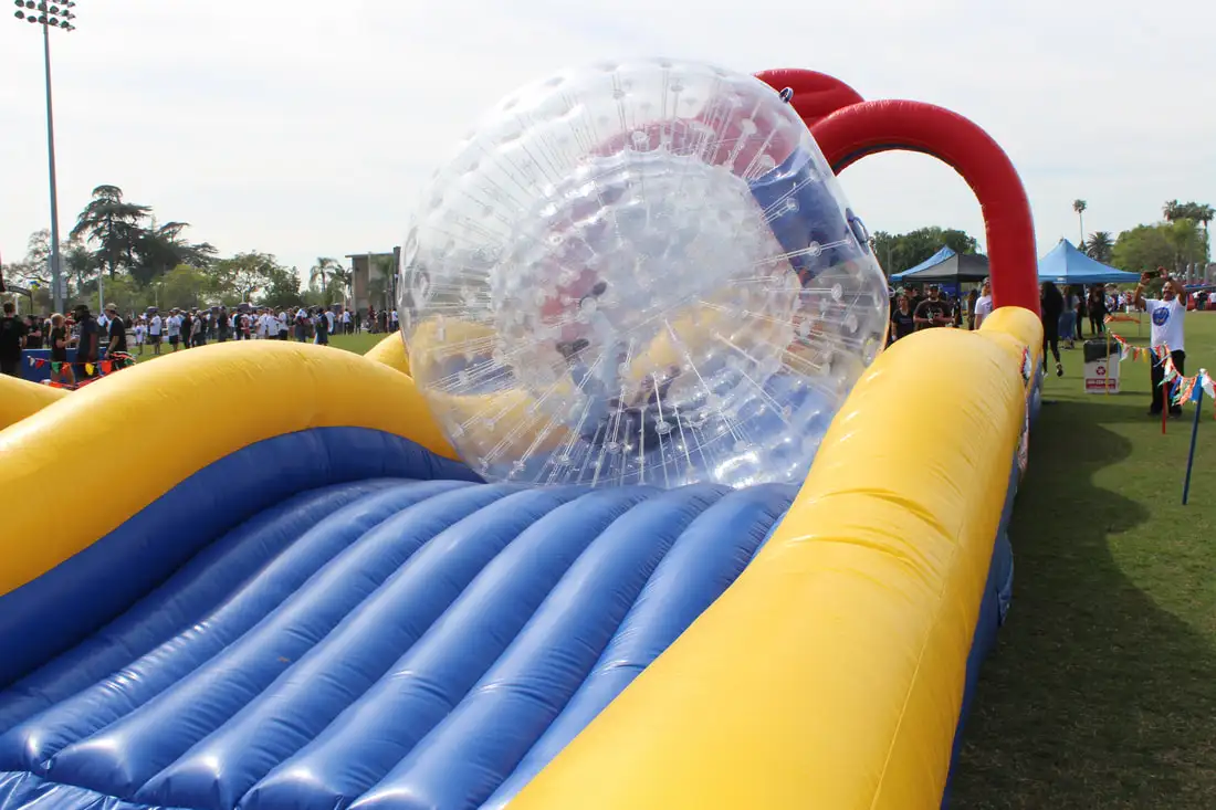 Спортивная игра на открытом воздухе Zorb Ball Go Kart надувная гоночная трасса