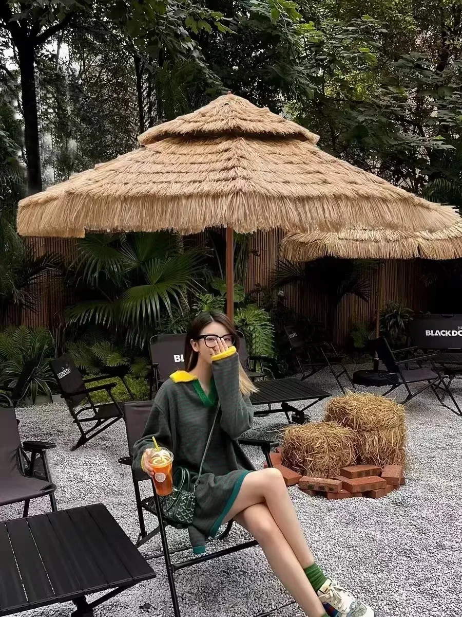 High Quality Backyard Beach Sun Protected Parasol Straw Double Top Thatch Wood Umbrella