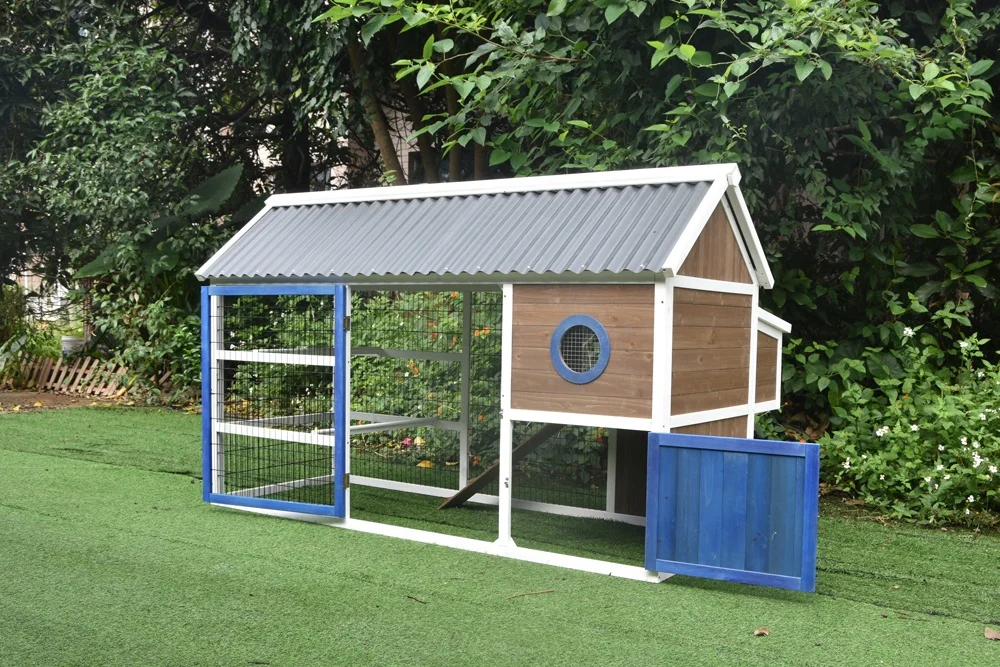 Wooden newly design hot-selling chicken coop with plastic roof