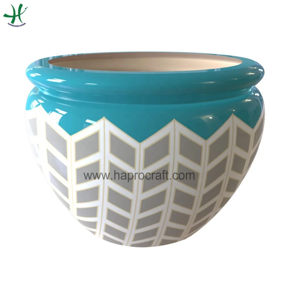 Small outdoor ceramic flower pot in Vietnam with morden design for garden decor (HG 14-1084/3)