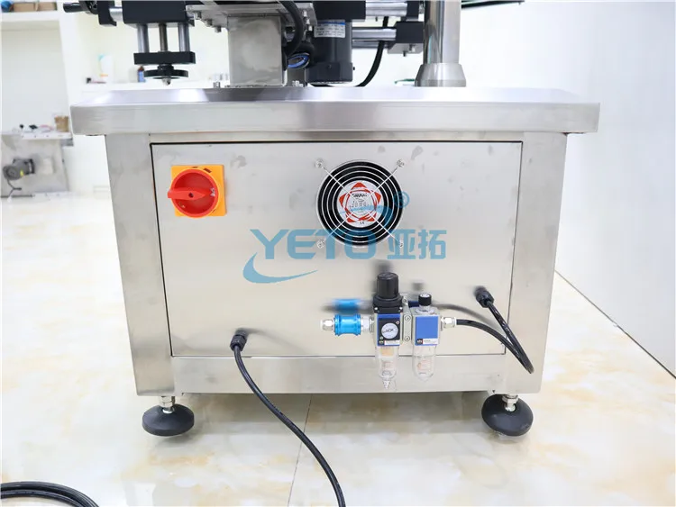 YETO Automatic round bottle jar can tin drum barre sticker labeling machine for plastic bottle and glass bottle