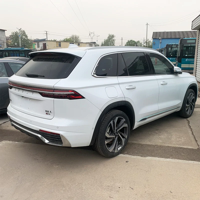 Brand New Geely Monjaro 2023 4WD High Speed SUV Geely Gasoline Car Xingyue L Petrol Car