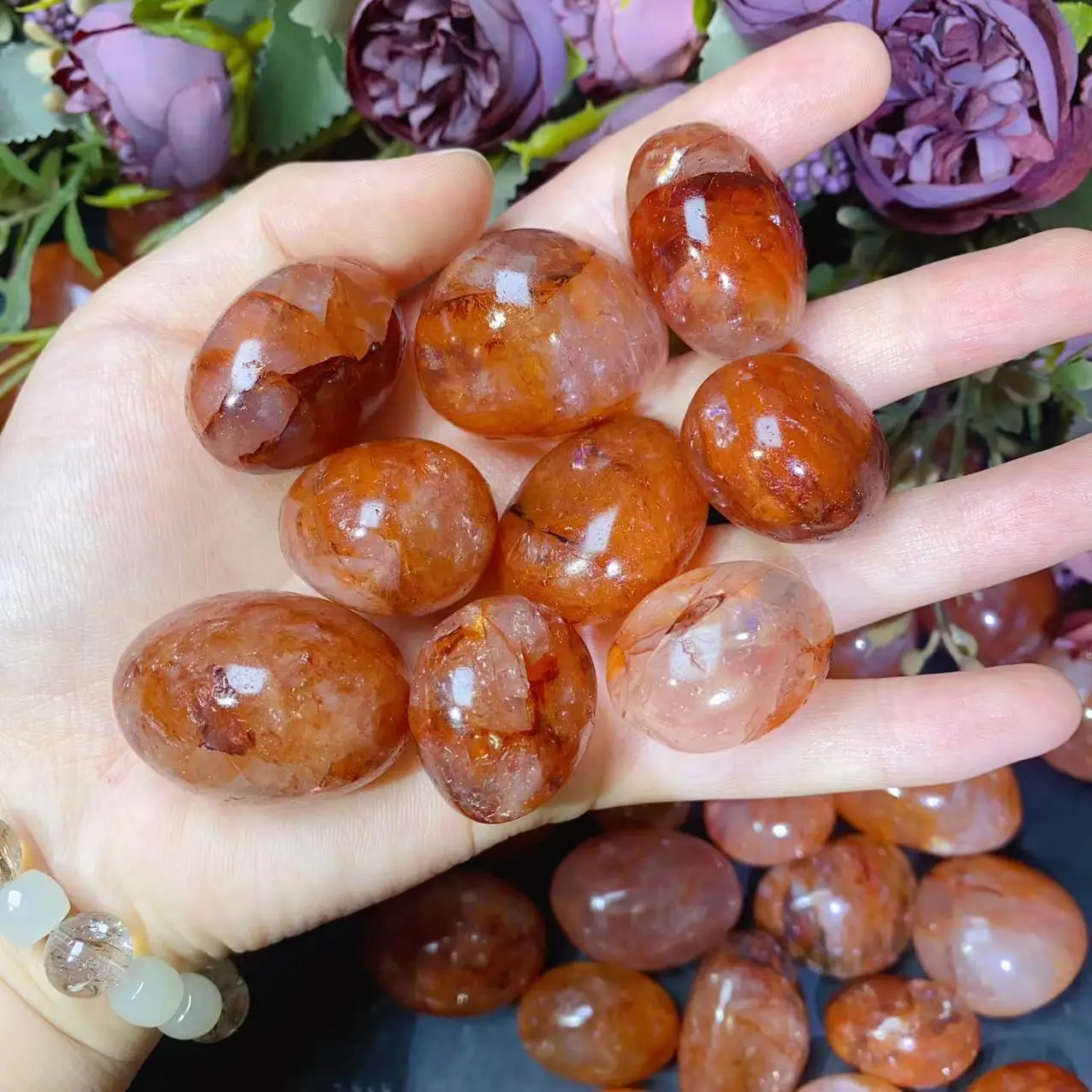 Wholesale Natural Carved High Quality Crystal Red Fire Quartz Tumble for Home Decoration