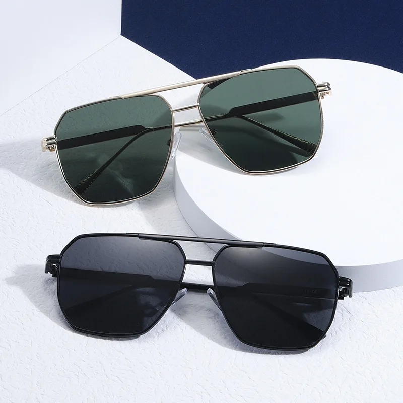 2022 New Arrival Luxury Fashion Square Metal Frame Unique Punk Sunglasses Women And Men