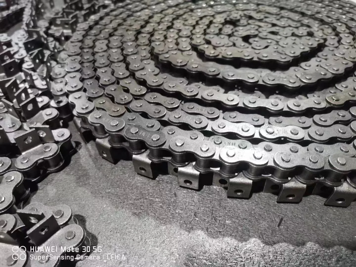 10B роликовая цепь с креплением K1