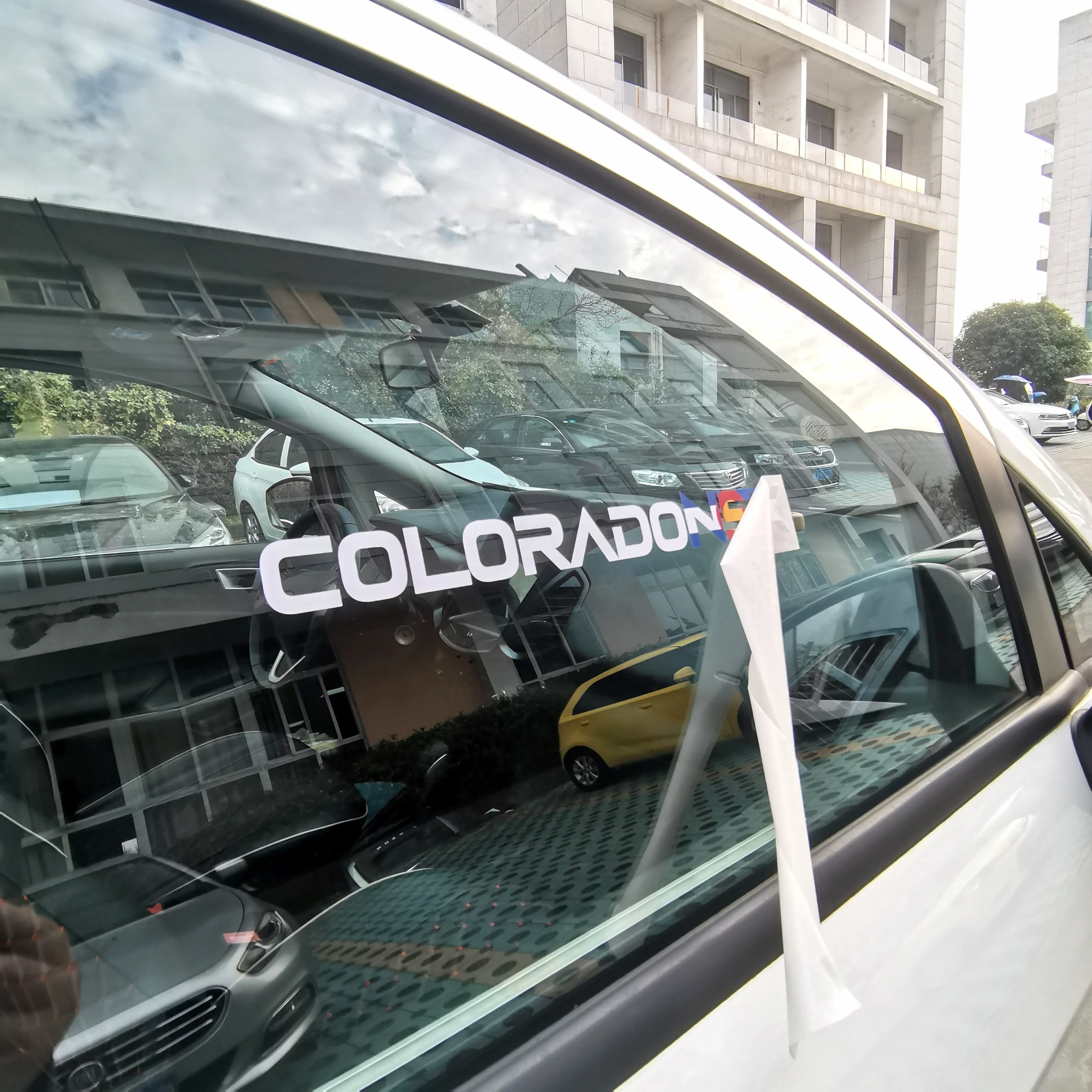 Hot sell Fashionable customized design vinyl static decal car window sticker