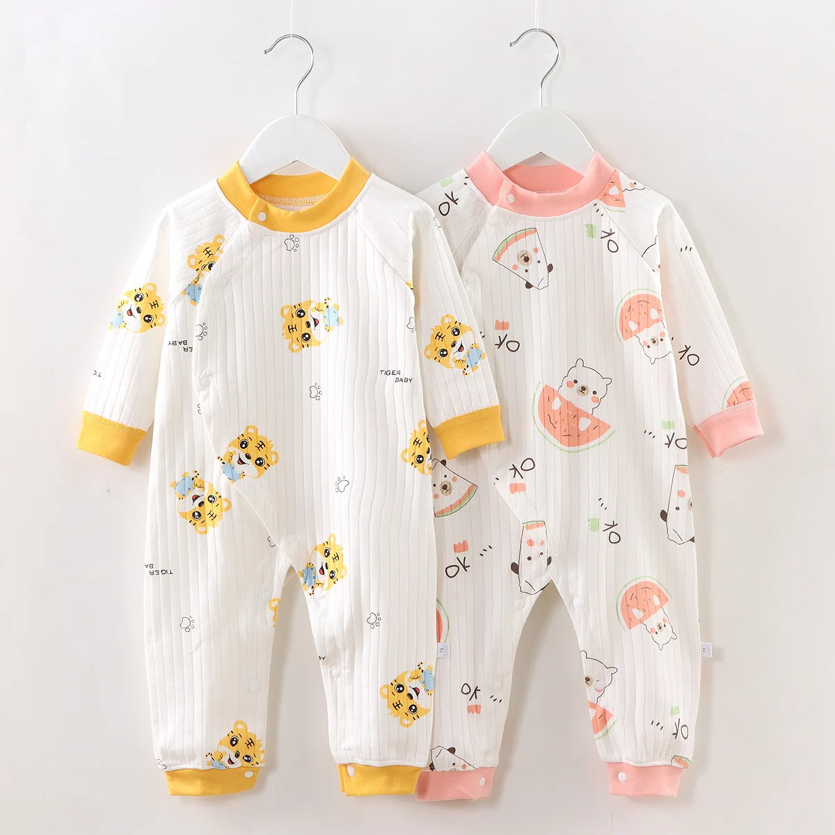 New baby onesie Spring and autumn cotton long sleeve cute super cute climbing clothes for men and women baby newborn clothes