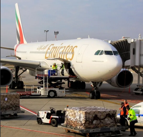 air sea  cargo DDP term  to UAE  KSA DUBAI DBX3 DBX4 FBA SHIPPING AGENT TO DUBAI sharjah LOW RATE Fast Delivering