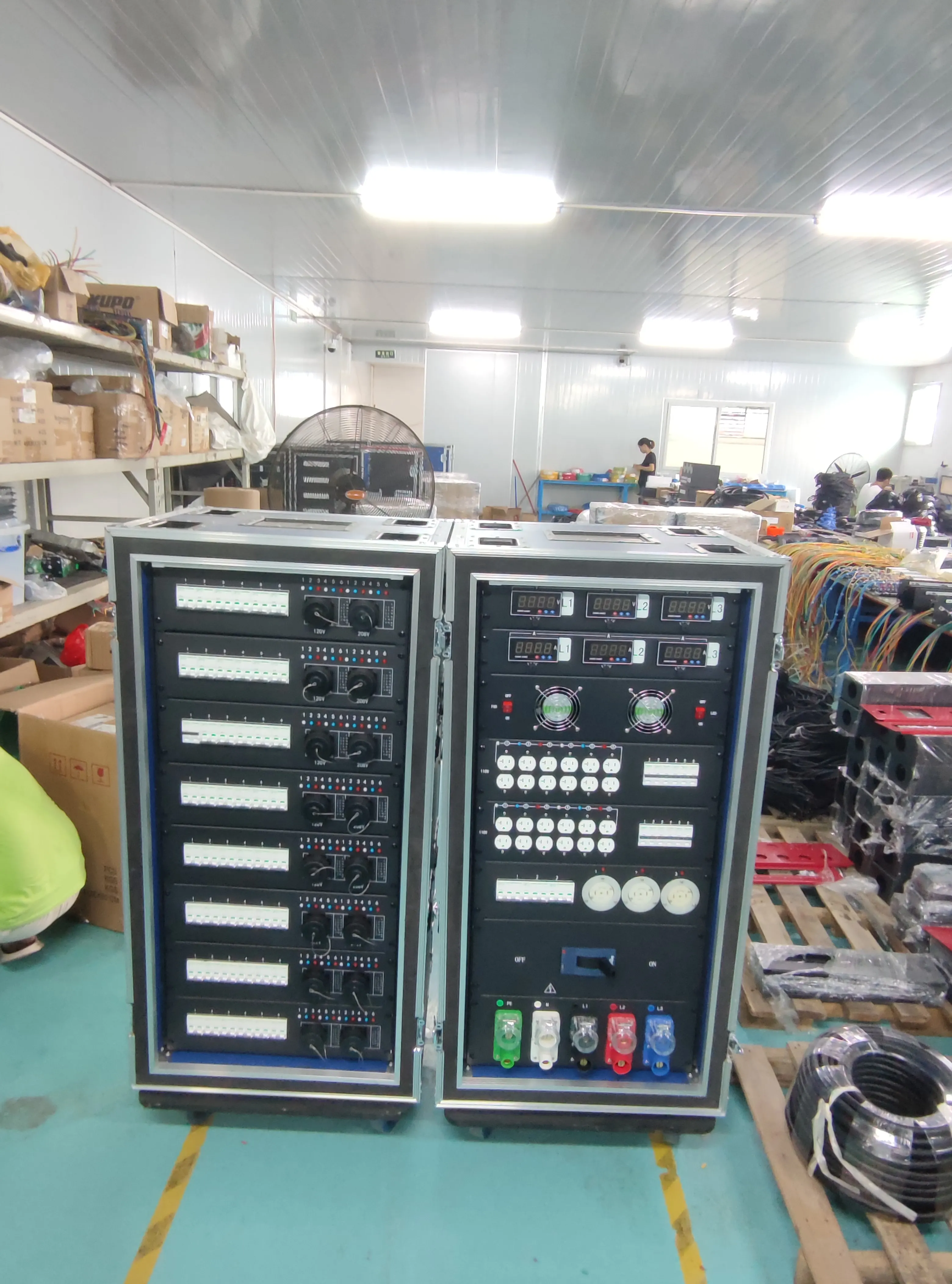 Best Quality 19 core socapex electrical Box Mobile Power AC Distribution boxes for indoor stage sound&lighting