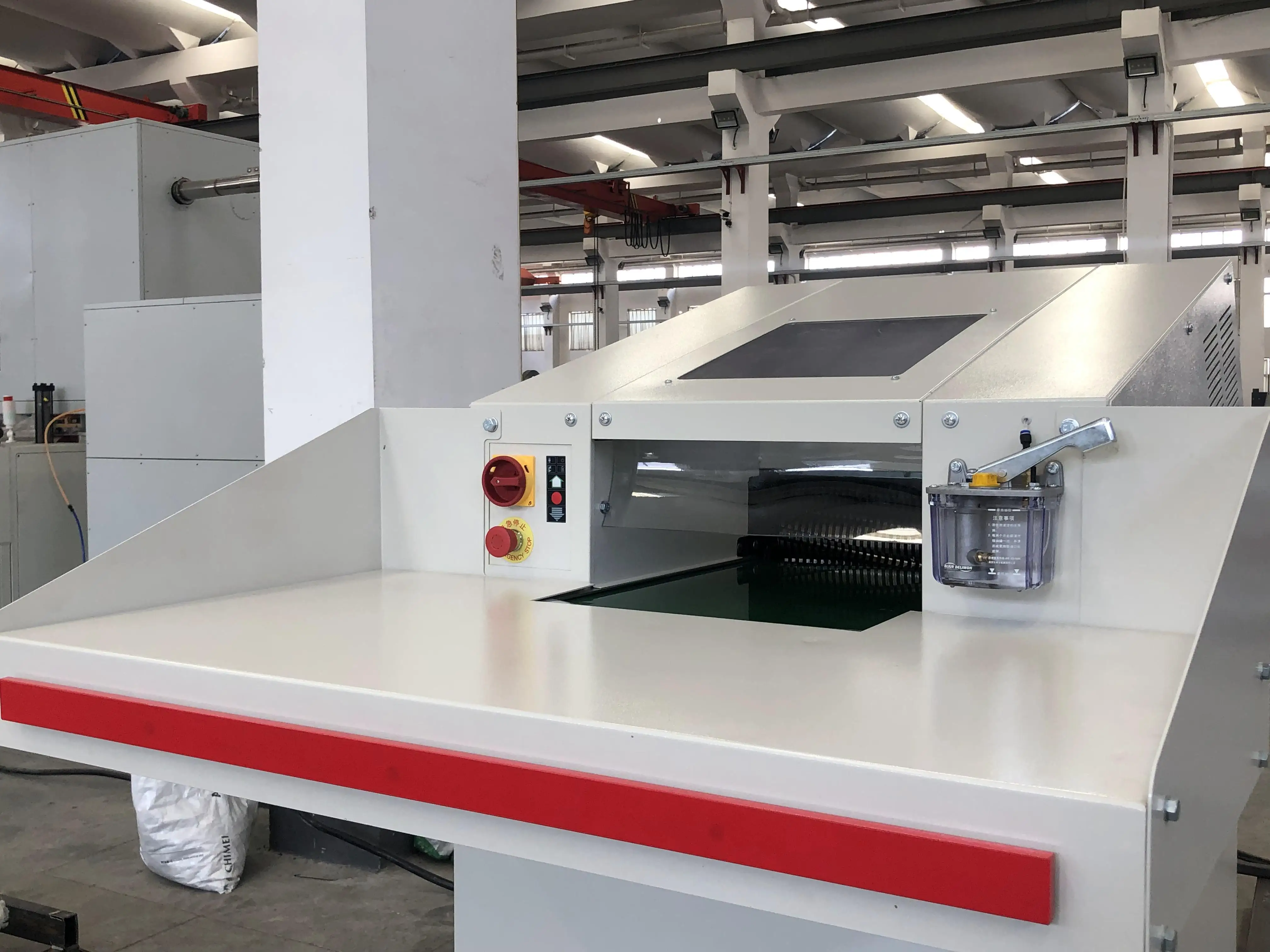 Cardboard Recycling Machine/Carton Shredder/Cardboard Shredder