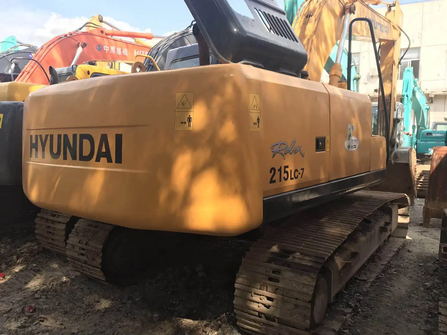 USED CONDITION HIGH QUALITY HYDRAULIC EXCAVATOR FOR SALE USED HYUNDA 215LC-7 CRAWLER CRANE FOR SALE