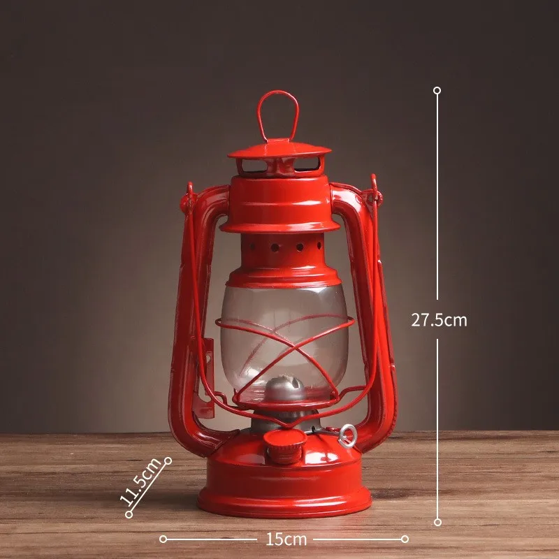 Nostalgic Retro Iron Crafts Lanterns Decorative Old-Fashioned Hand Lamp Glass Lantern For Decoration