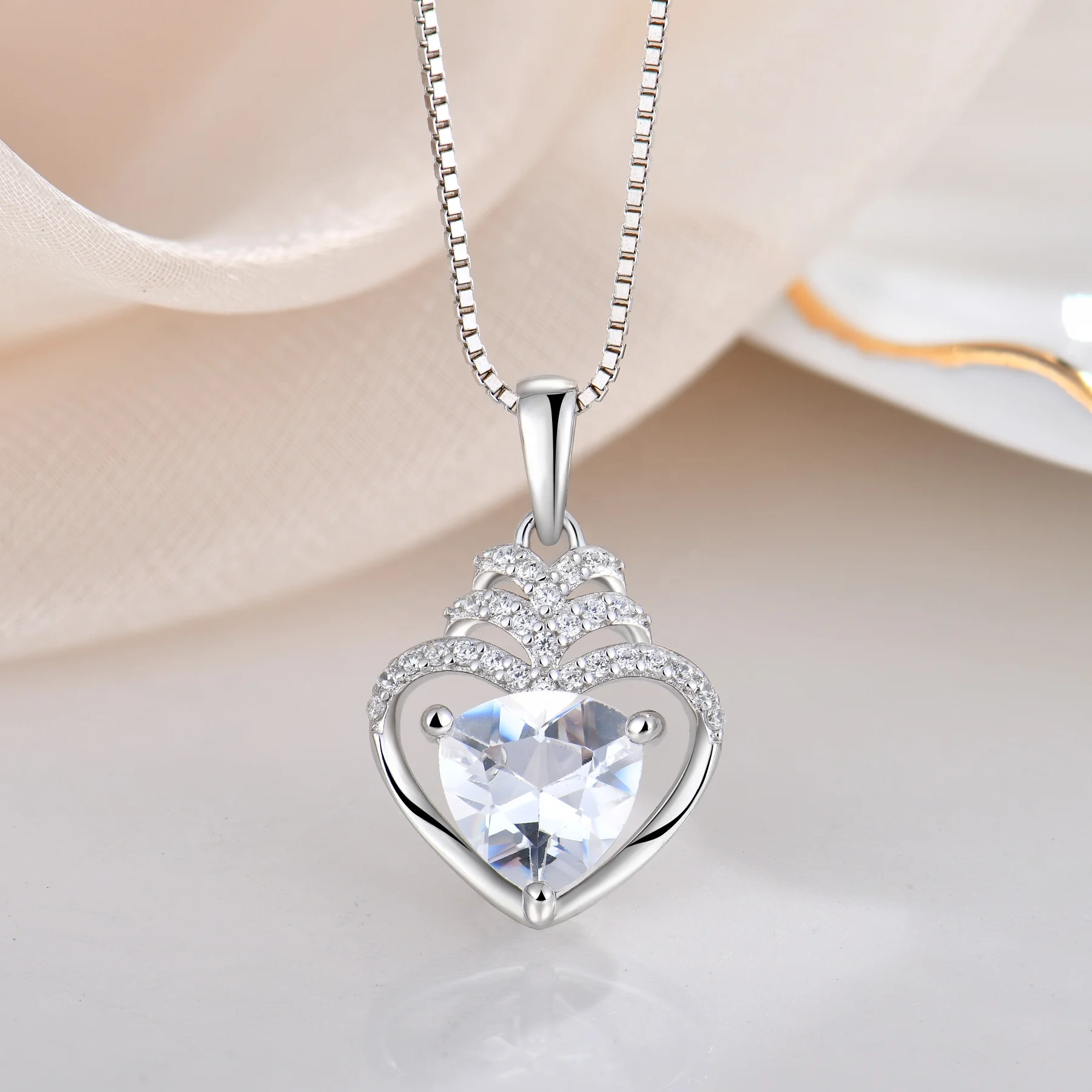 Wholesale custom sterling silver simple heart shaped pendant with heart zircon pendant necklace