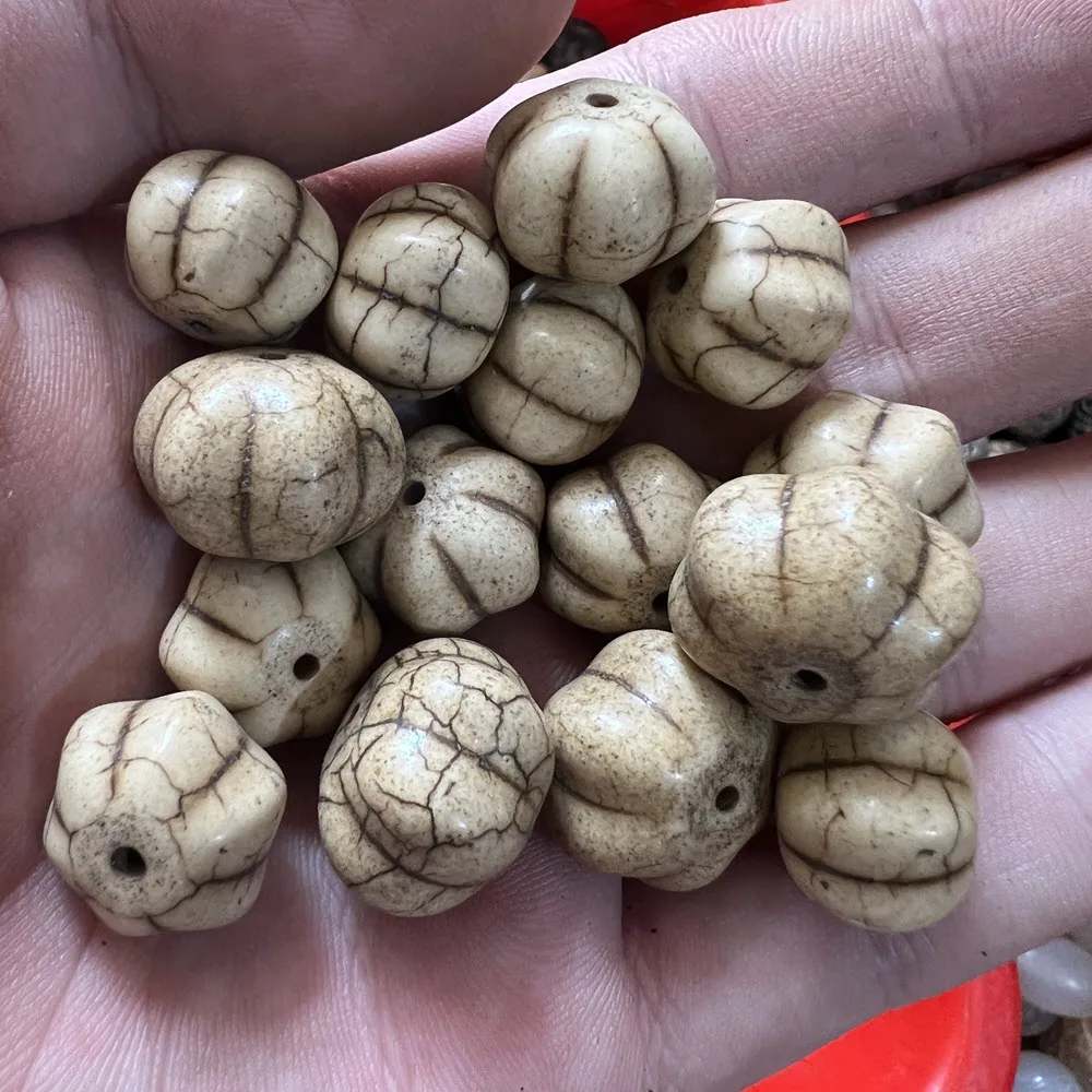 Wholesale Traditional Chinese Culture Ancient Hetian Jade Antique Carved Old Space Pumpkin Home Decoration