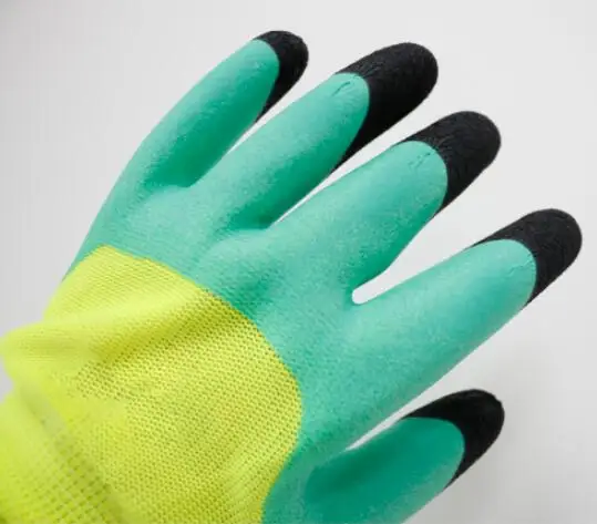 cheap green latex foam construction work gloves with black  latex crinkled double coated on fingers