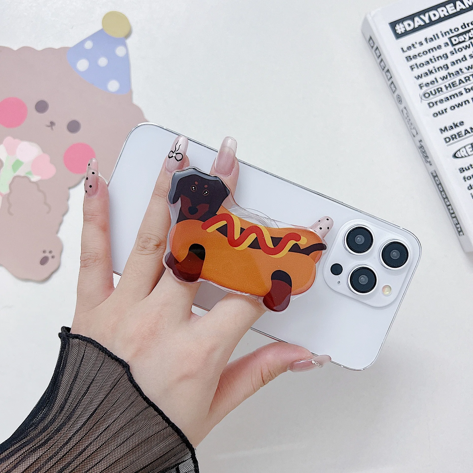 Hot Sale Puppy Dachshund Dog Desktop Stand Holder for Mobile Phone Custom Cartoon Transparent Epoxy Acrylic Phone Grip